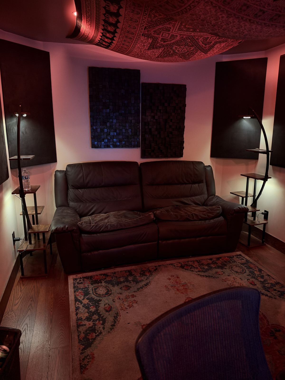 Room B — lounge couch